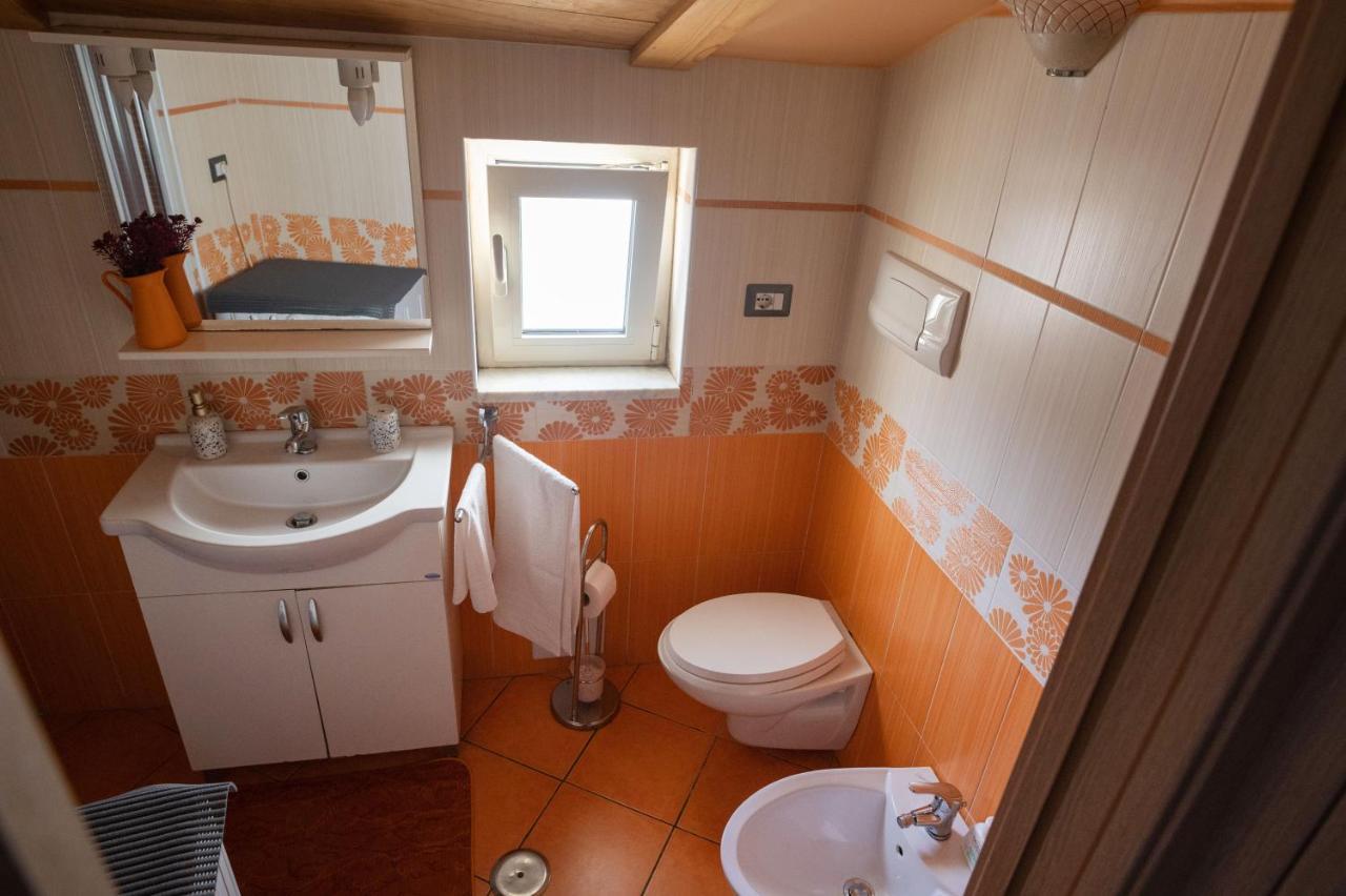Casa Teresa Nel Centro Di Vietri Apartment ภายนอก รูปภาพ